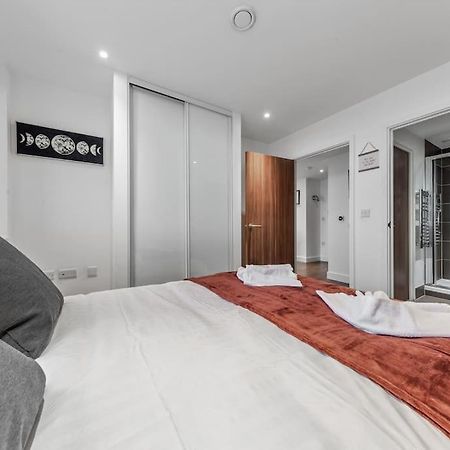 Amazing Britania 1 Bedroom Flat In London Bp40 Extérieur photo